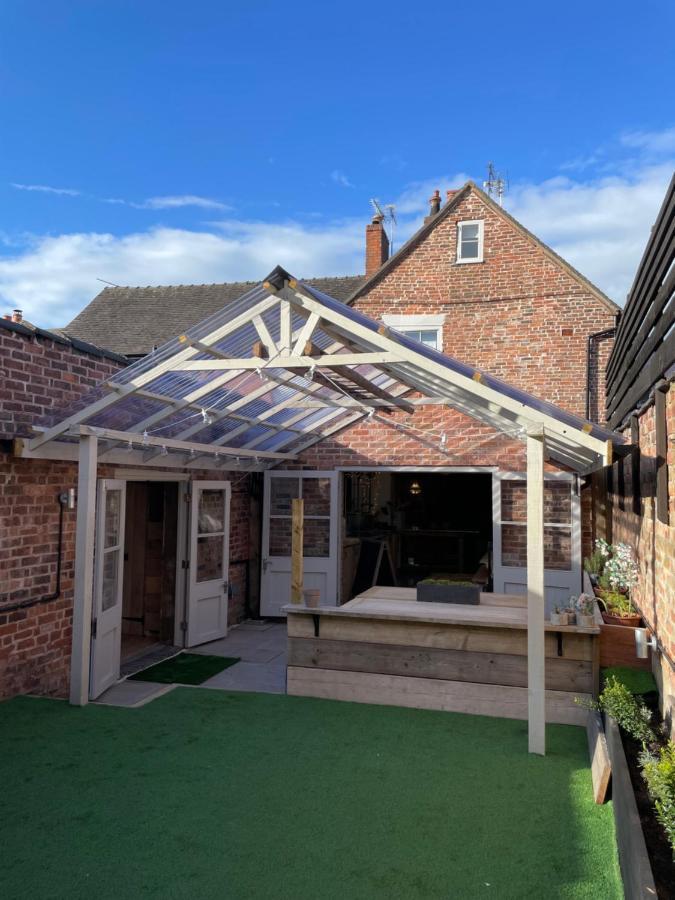 The Walled Garden At Cheshire Boutique Bathhouse Нантуич Екстериор снимка