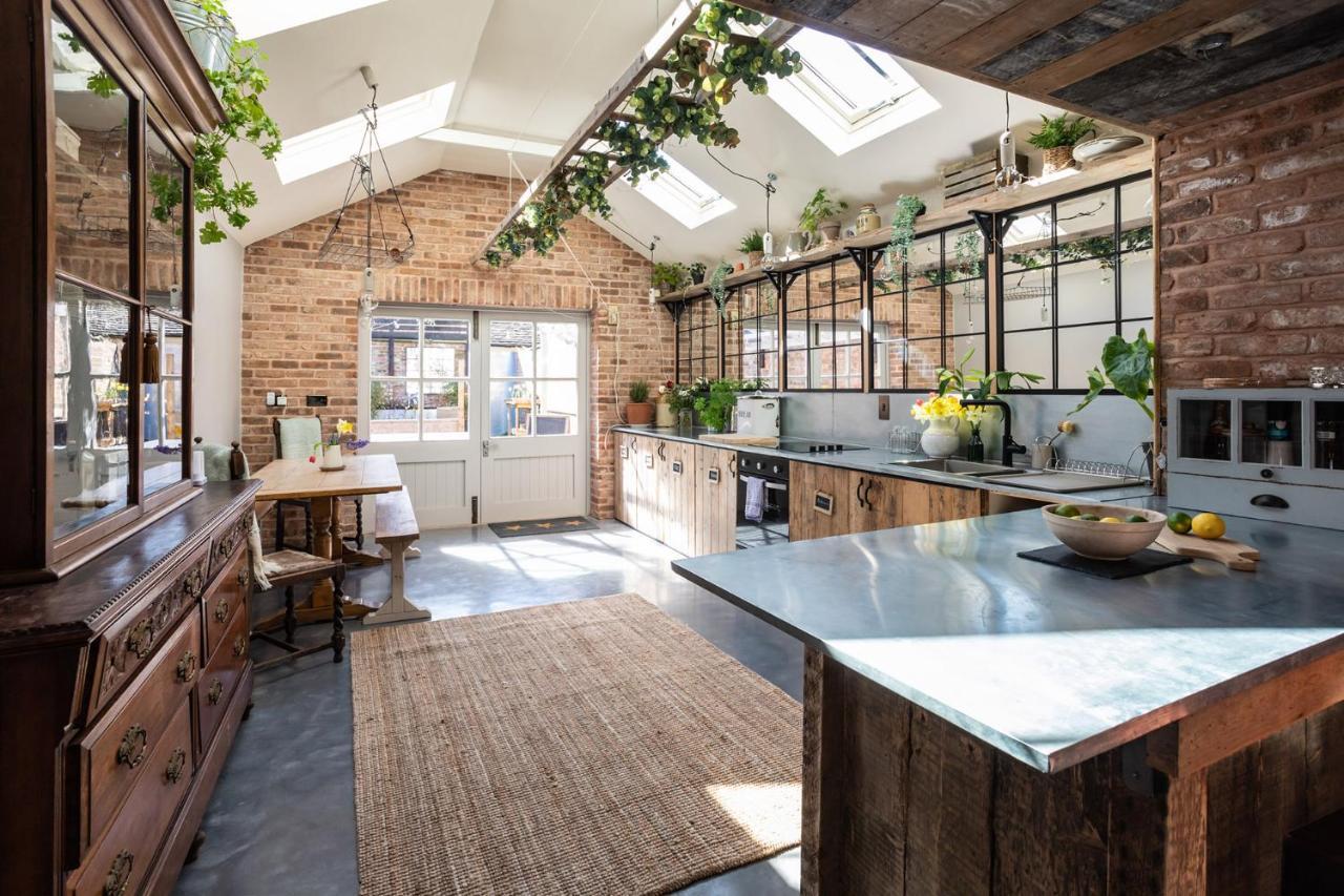 The Walled Garden At Cheshire Boutique Bathhouse Нантуич Екстериор снимка