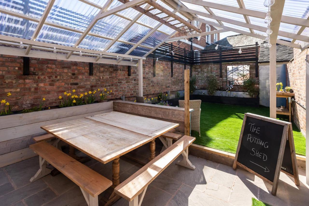 The Walled Garden At Cheshire Boutique Bathhouse Нантуич Екстериор снимка