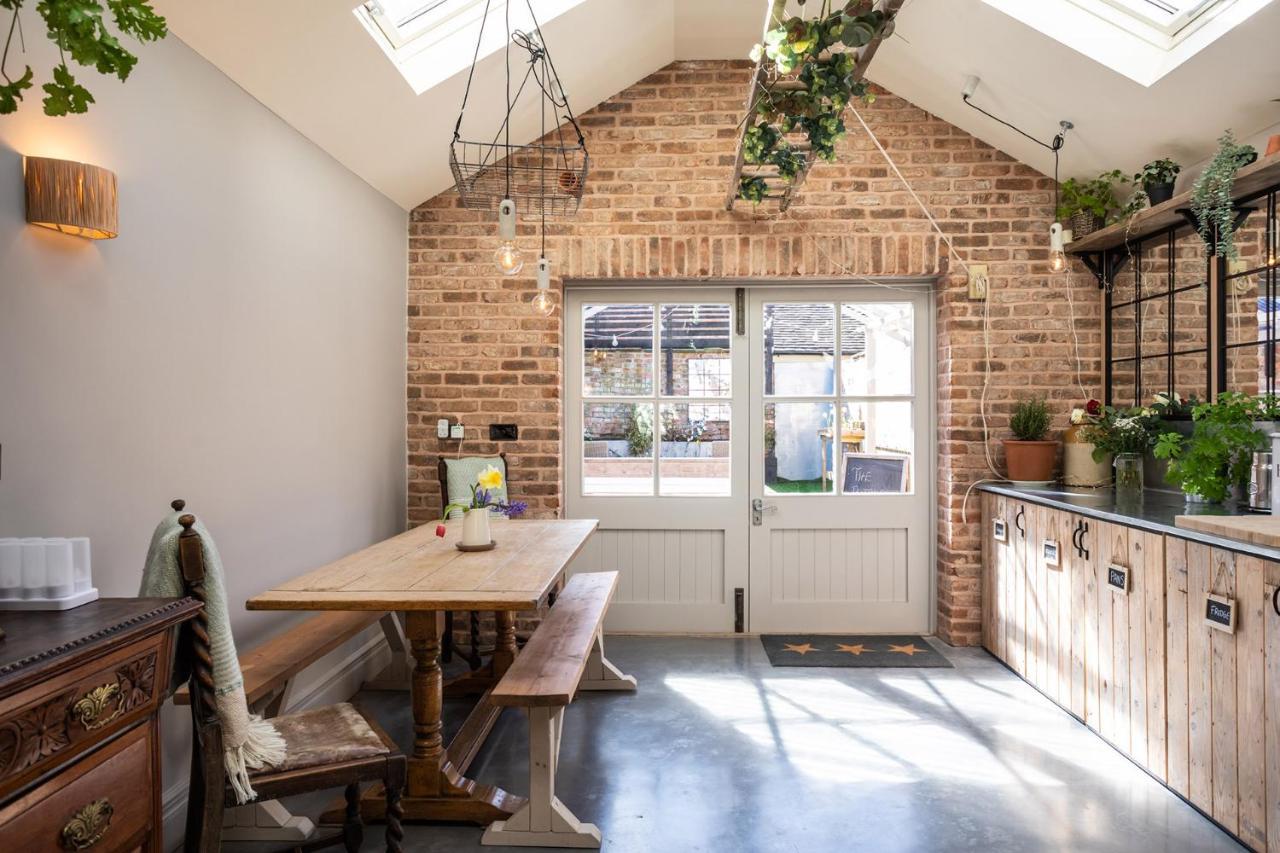 The Walled Garden At Cheshire Boutique Bathhouse Нантуич Екстериор снимка